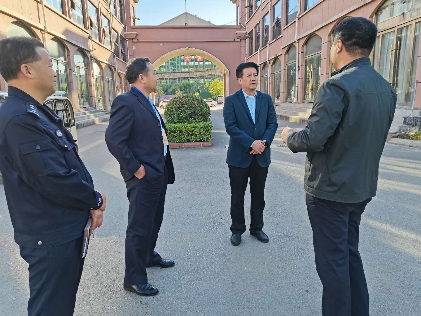 李军区长2.jpg